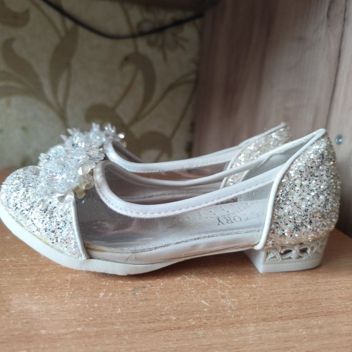 Туфли на девочку