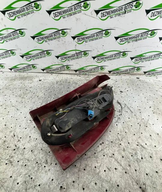Lampa / Tripla stop dreapta pe aripa Renault Megane 2000