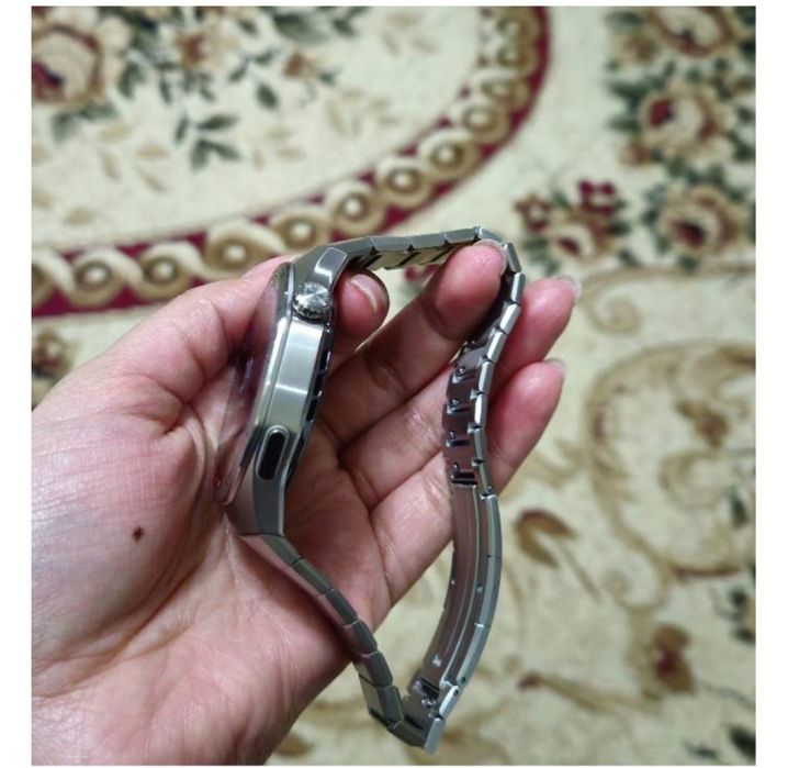 Продам смарт часы huawei gt 5 pro,,