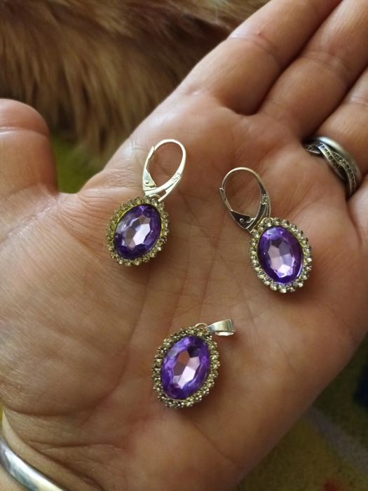 Set frumos dama pietre mov și strasuri