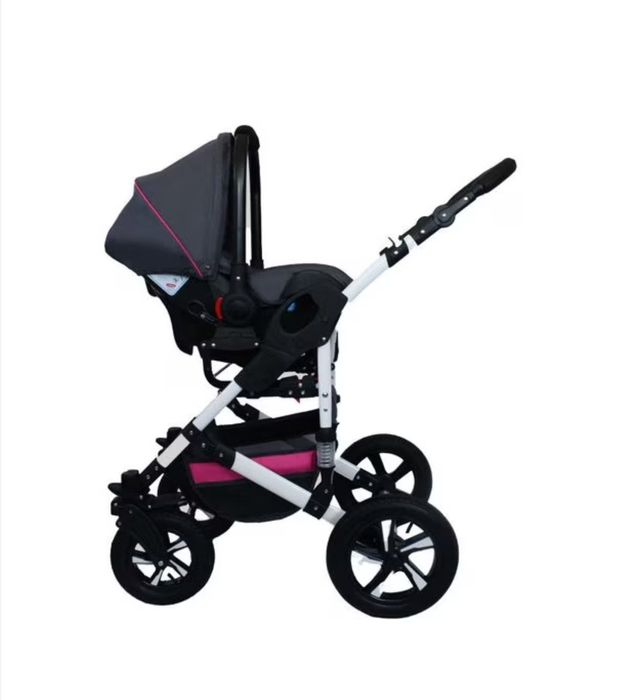 Vând Cărucior 3 în 1