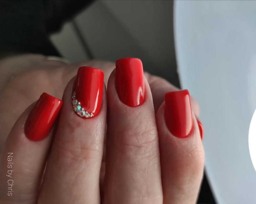 Mani-pedi semi, gel,construcție, inclusiv servicii pt barbati