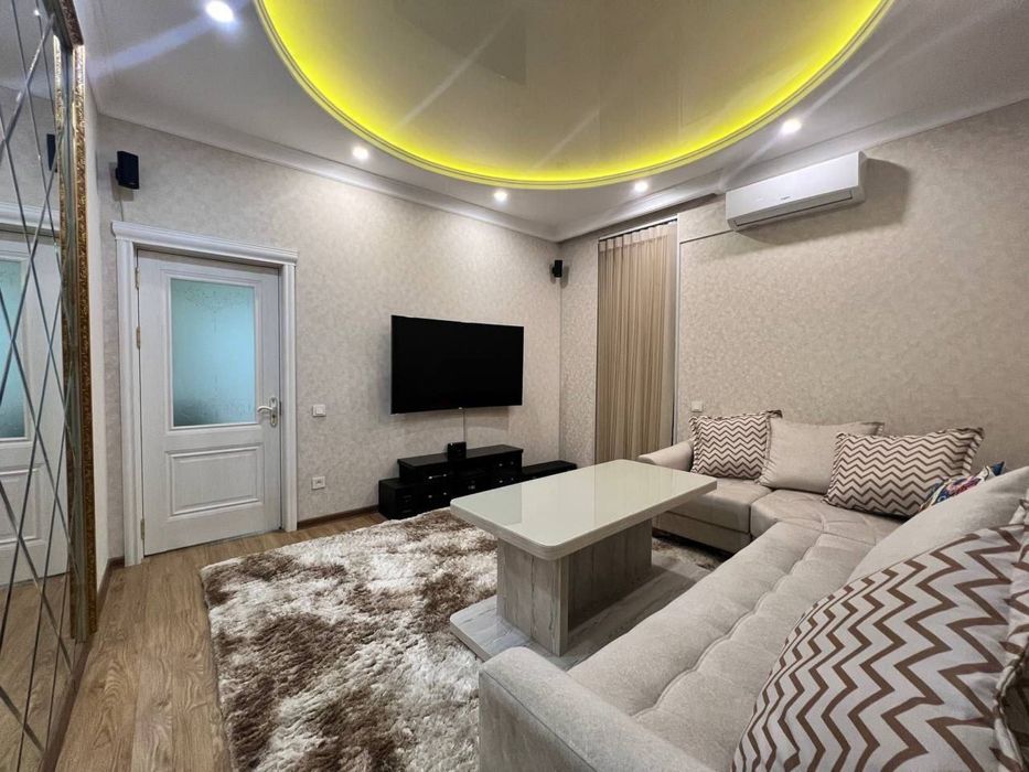 Golden House Парисен  Яккасарайский район