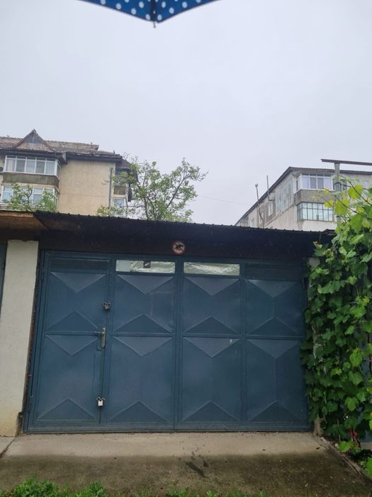 Garaj de vanzare