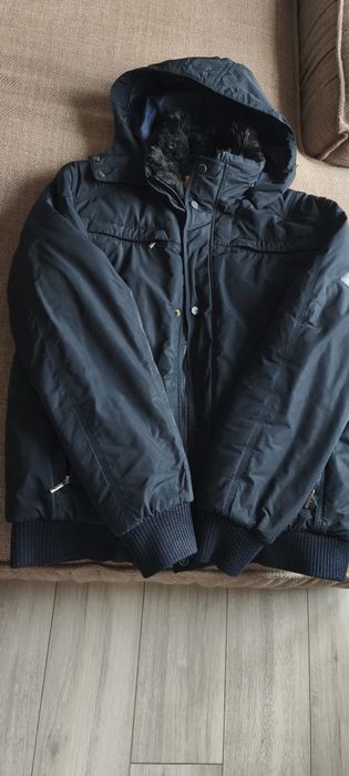Продается мужская куртка!