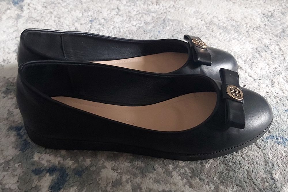 Продам балетки женские