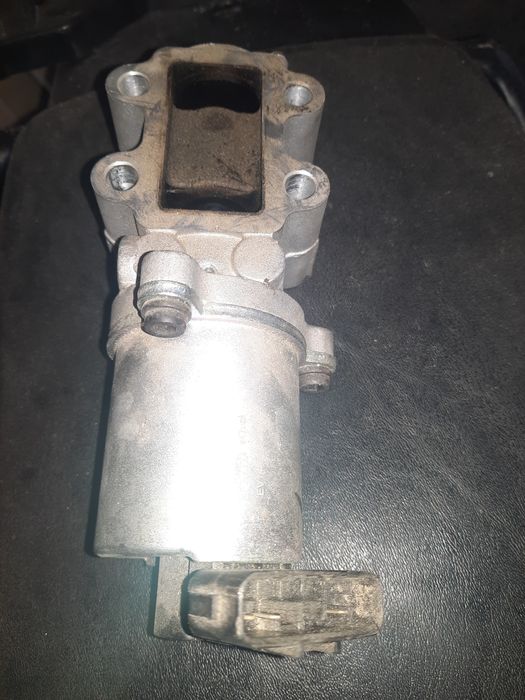 ЕГР клапан за Тойота Авенсис 2,2 177сс