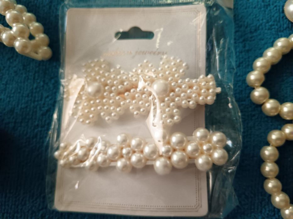 Vând Set Perle Mireasă Noi