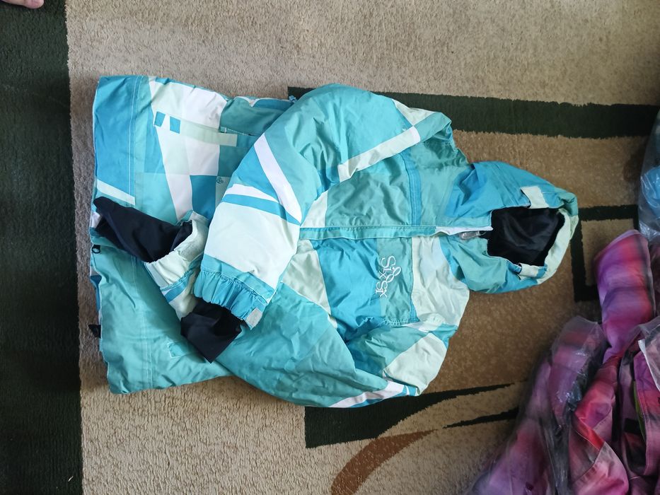 Лыжные куртки лёгкие