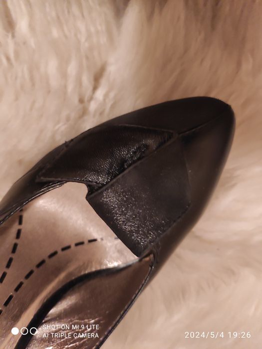 Продам туфли женские