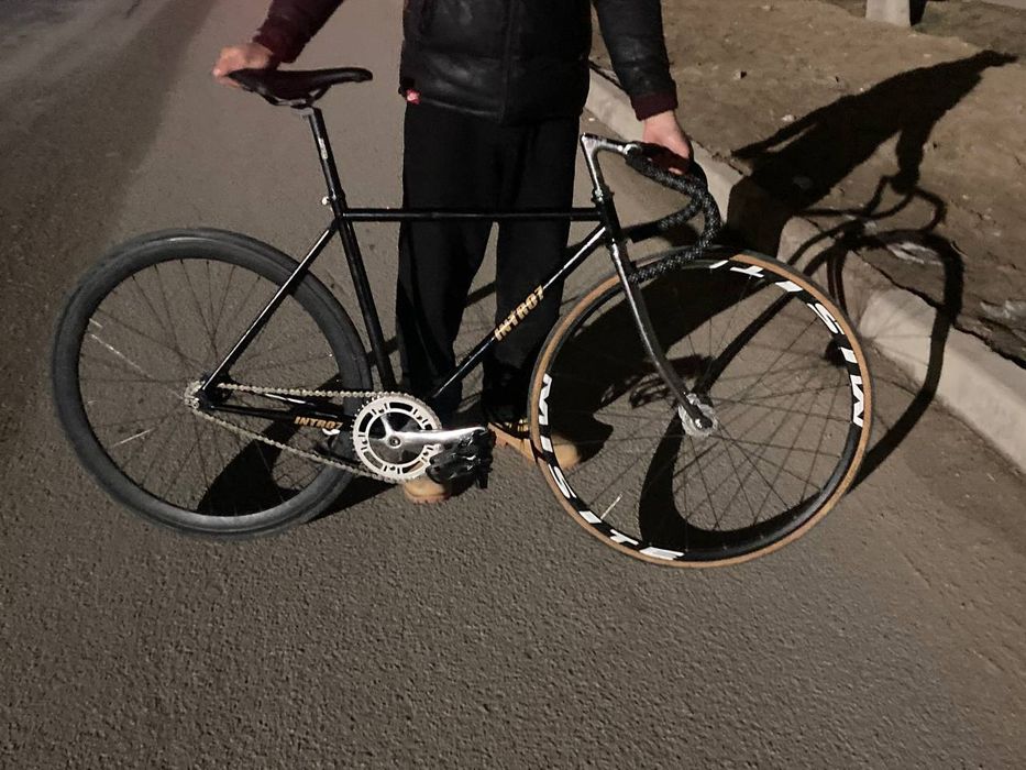 Фикс Intro manroe-c