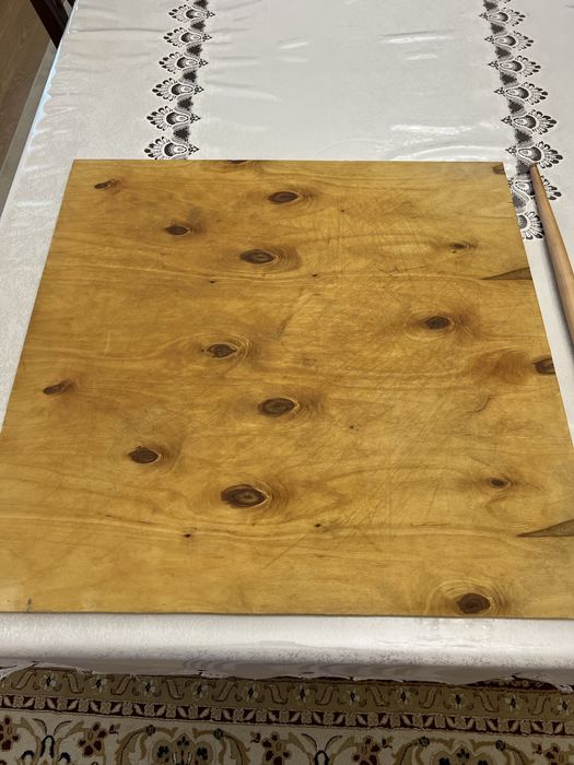 Скалка и доска для раскатки теста