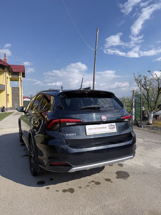 Fiat Tipo Cross 2022 - 1.0 benzina