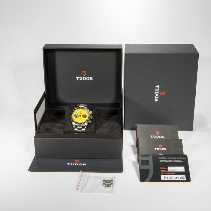 Tudor Black Bay Chrono 39 M79310N-0001 “Bumblebee”