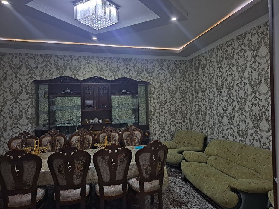 Коттедж сотилади илгор 5, Фаровон турмуш 271.  Арентир "укув маркази"