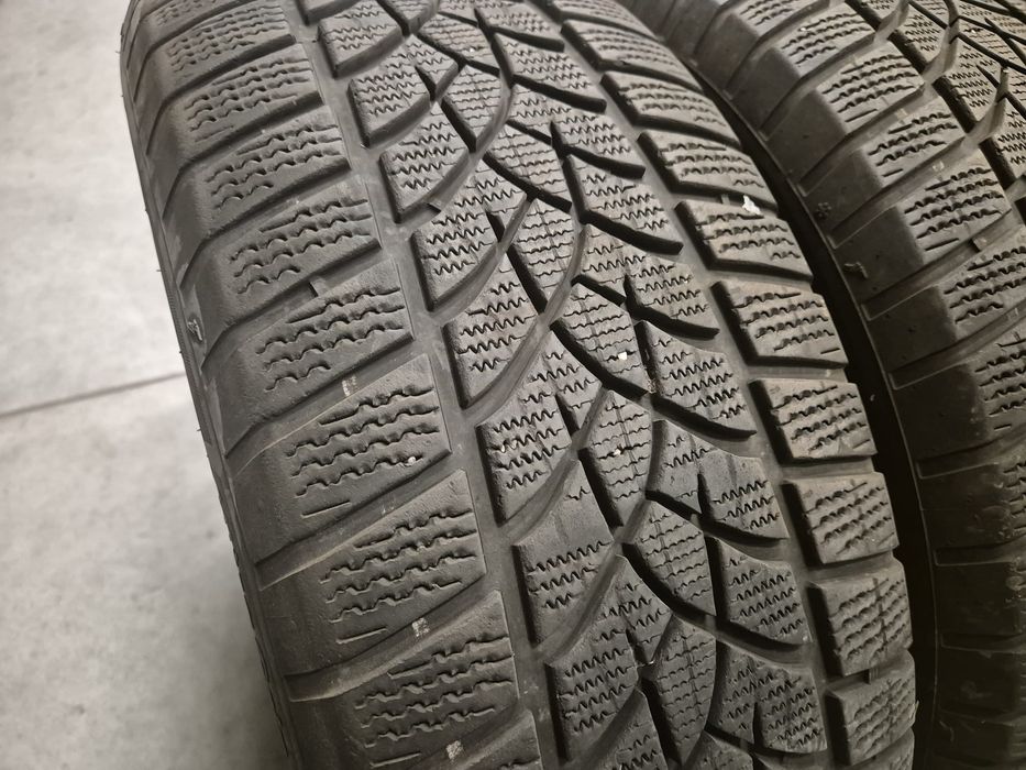 2 anvelope iarna Goodyear 235 60 18 stare foarte buna