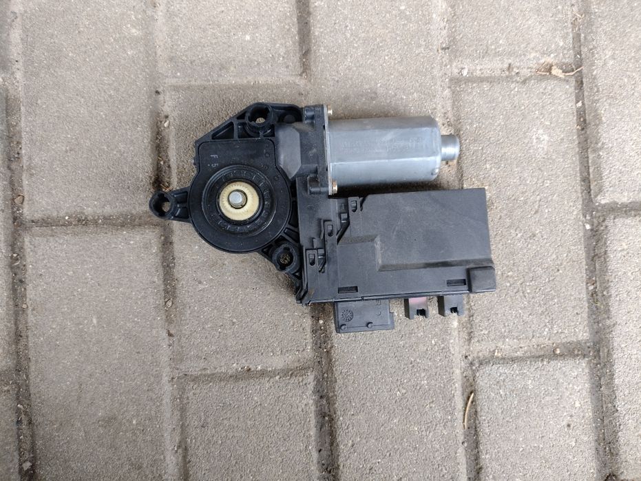 Части за Пежо 307