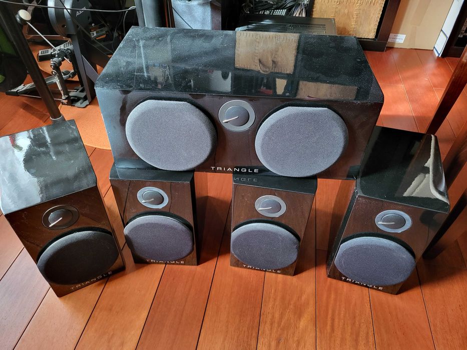 Boxe X4 Triangle color BookShelf + CENTER