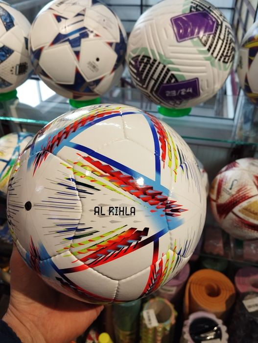 Футзальный мяч Adidas