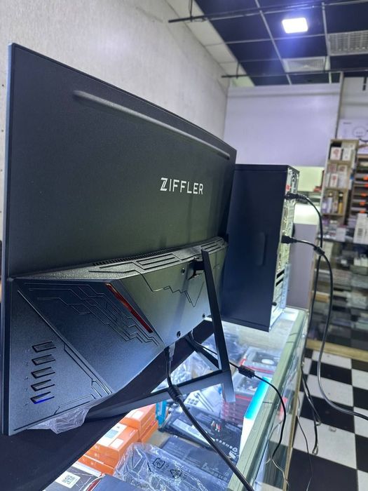 Ziffler 27 Curved DDR16GB SSD 256GB