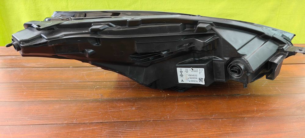 Ляв фар за Tesla Model 3 / Y / Тесла Модел 3 У