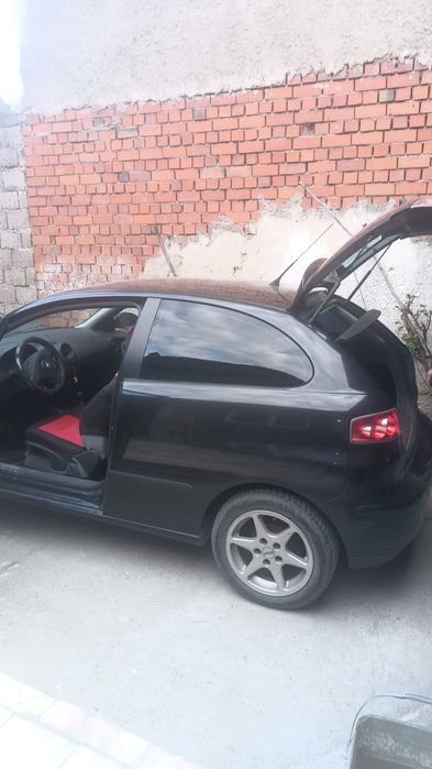 seat ibiza negru
