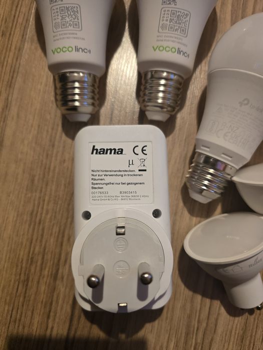 Умни крушки и контакт и лунички hama vocolinc tp-link  nous smart bulb