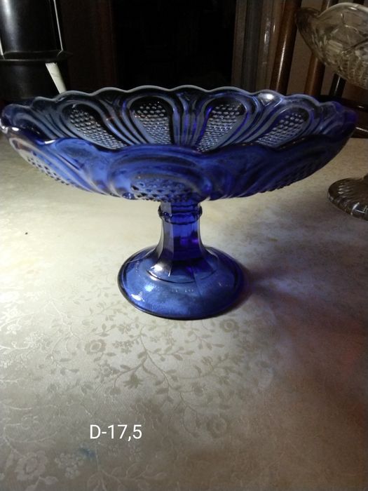 Интерьер для дома, красивые старинные вазы