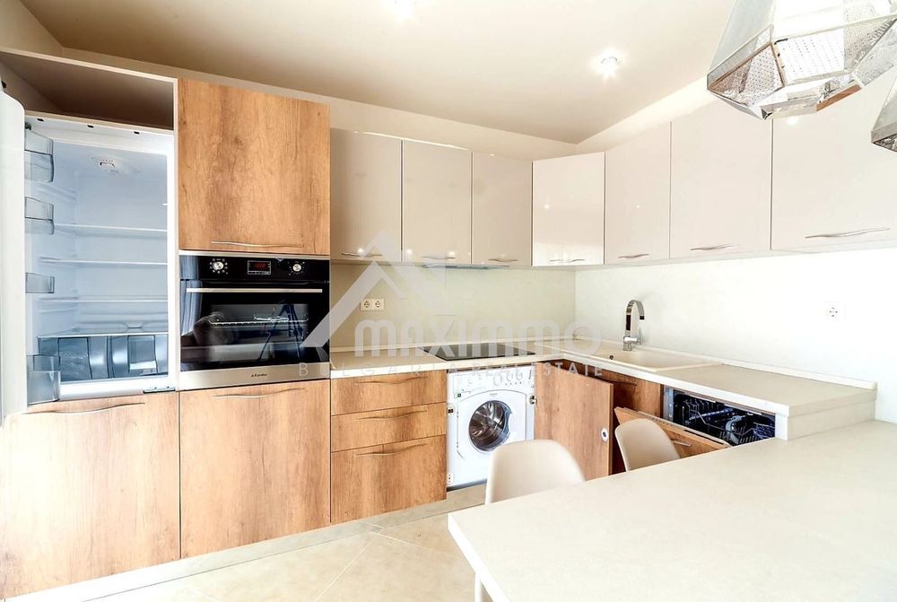 3-стаен в Варна-Идеален център площ 98 цена 1490