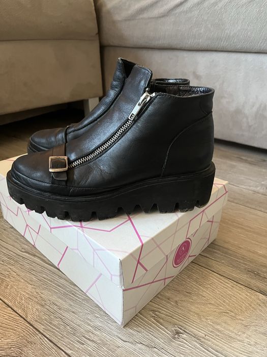 Обувки естествена кожа 37 номер