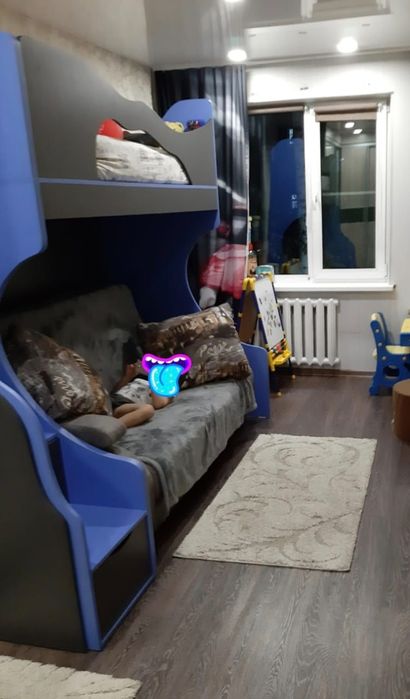 Продам двухъярусную кровать