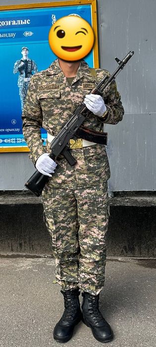 Военный форма на кафедре