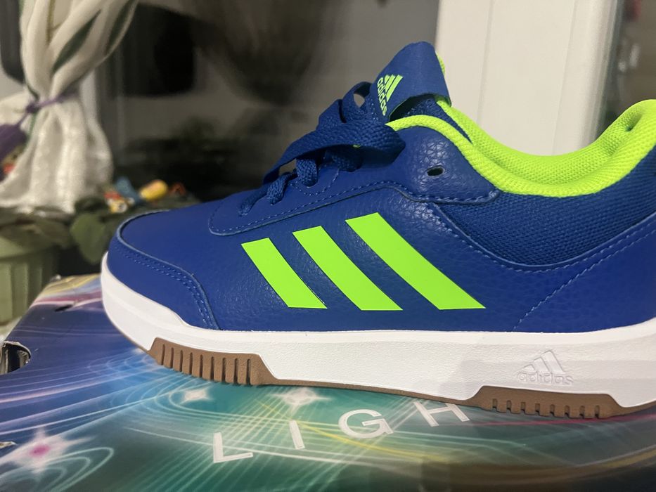 Adidas marimea 34