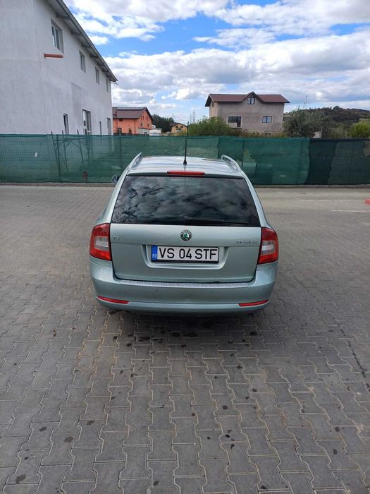 SKODA Octavia 2010 — imagine 4