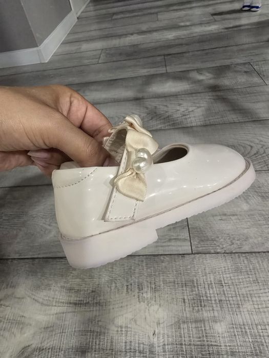 Туфли на годик для девочки