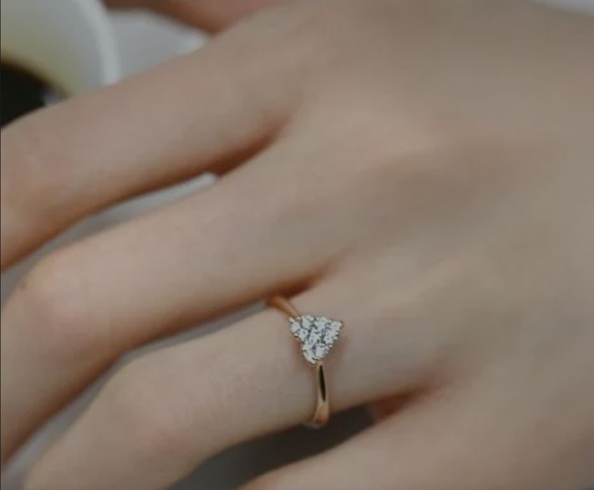 Inel logodna cu diamante 0.3 ka