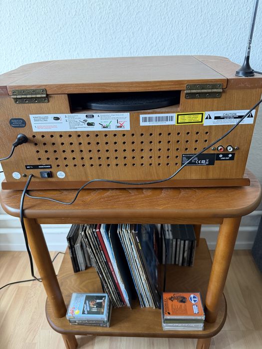 Soundmaster Retro Music Center – pickup, CD, radio & USB