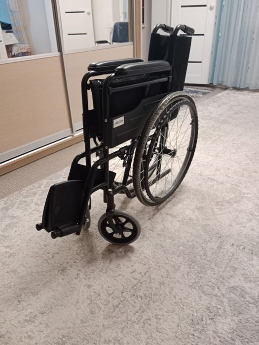 Инвалидное кресло