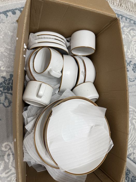 Продам Столовый сервиз