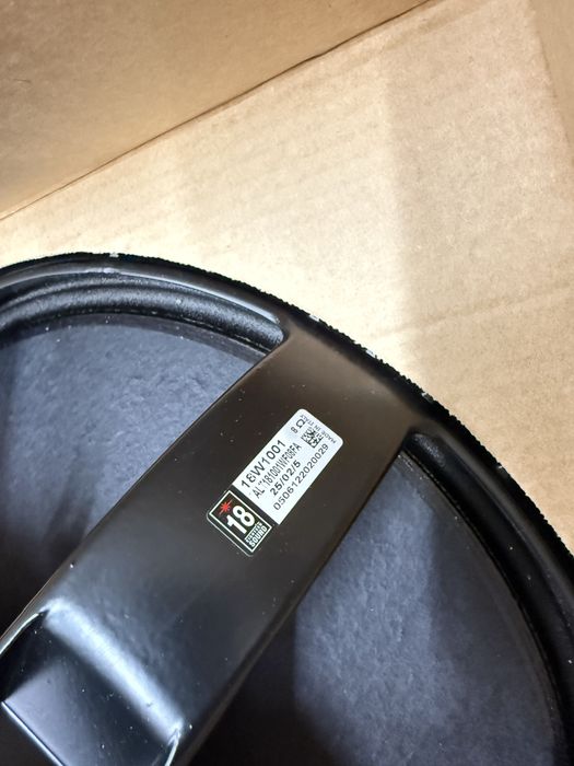 Difuzor 18sound w1001