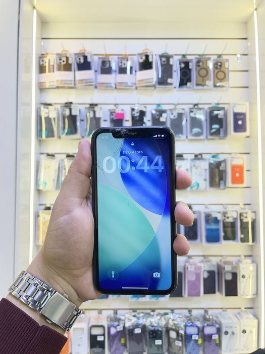 Продам IPhone 11 128 gb