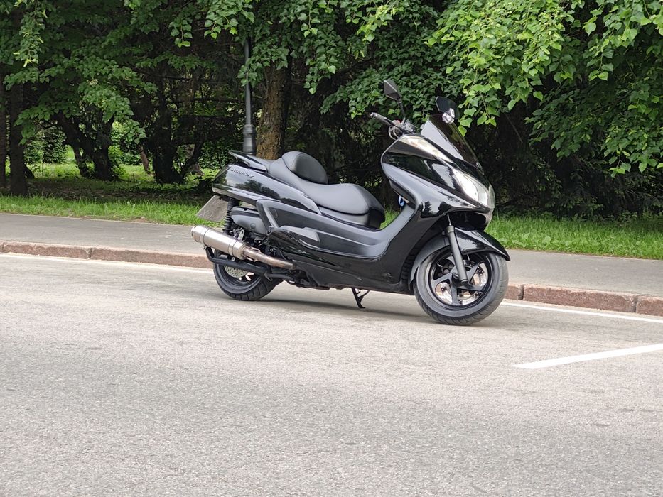 Yamaha grand majesty 250