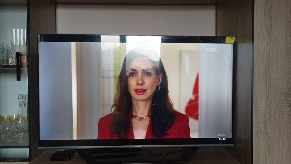 50" QLED 4K Hisense – много запазен, без мъртви пиксели
