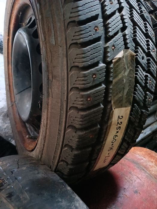 Отдам практически даром резину б.у