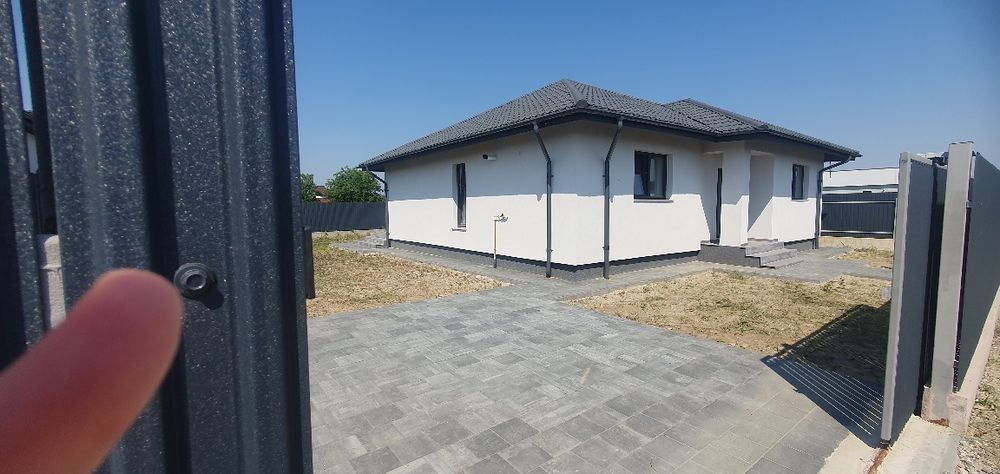 Casa noua  în Serbanesti