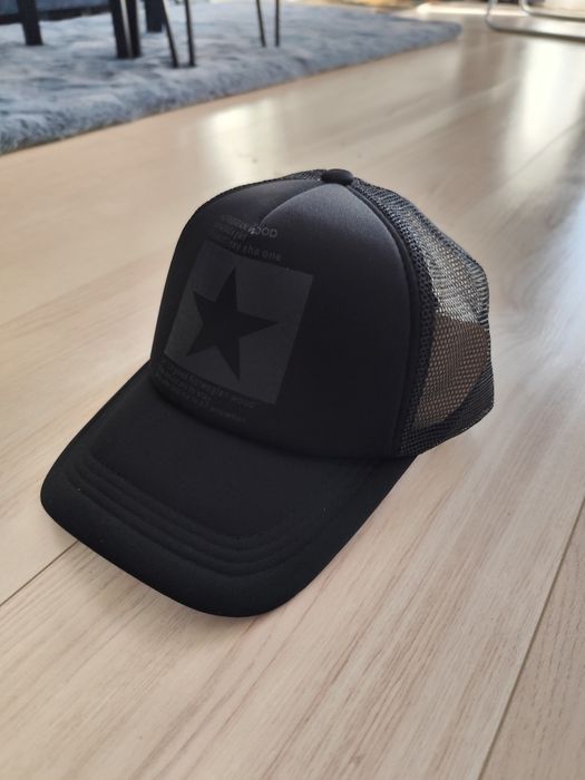 NOUA Șapcă model deosebit simplu negru idee cadou