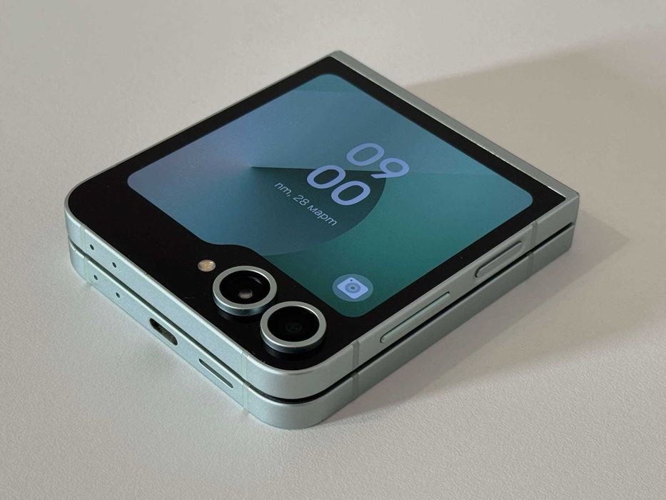 Бартер! Като НОВ! Galaxy Z Flip 6 512/12GB Mint (Зелен)