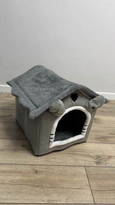 Собачий/кошачий домик продам срочно