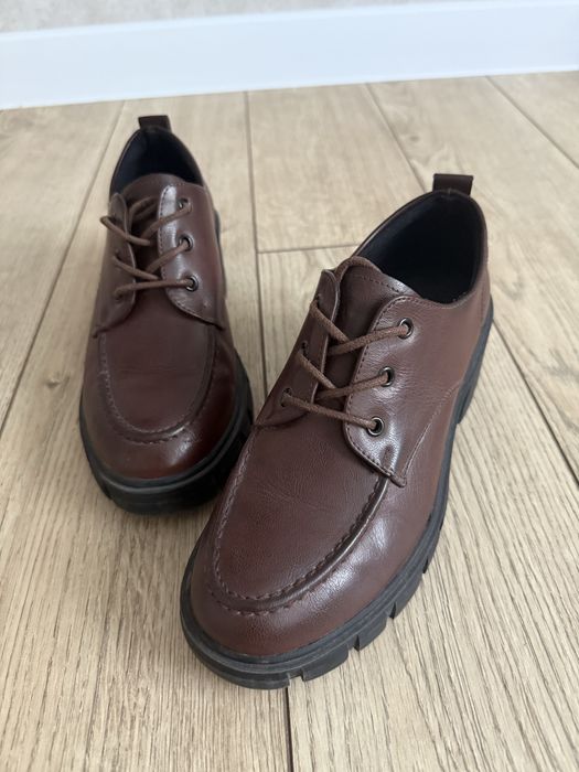 Женские кожаные ботинки