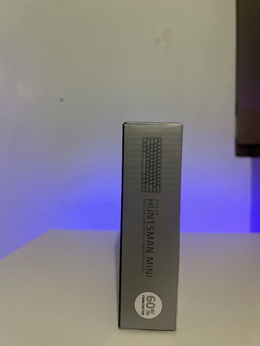 Razer Huntsman Mini Mercury 60% – Red Optical Switches